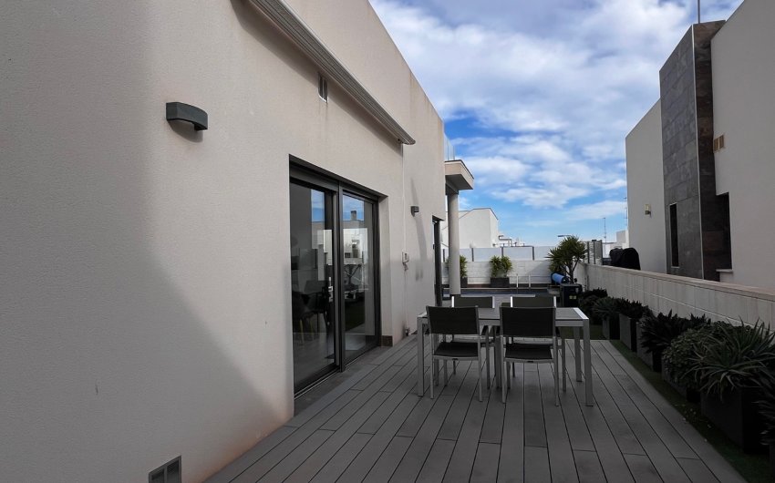 Herverkoop - Villa -
Orihuela Costa - Costa Blanca