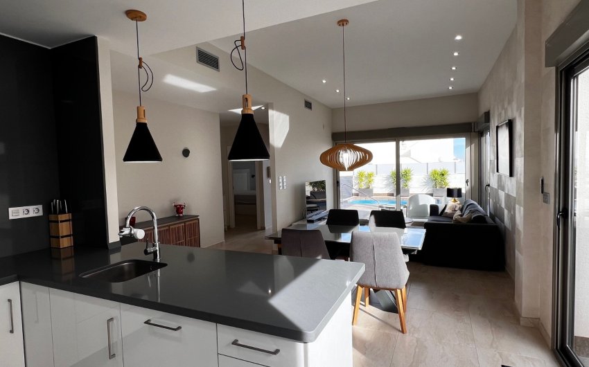 Herverkoop - Villa -
Orihuela Costa - Costa Blanca