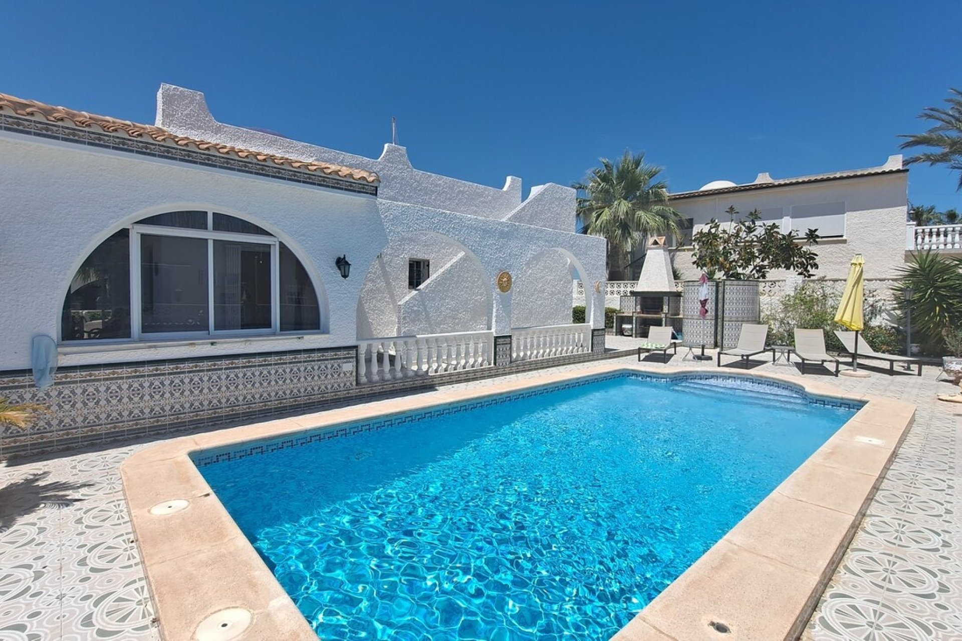 Herverkoop - Villa -
Orihuela Costa - Costa Blanca