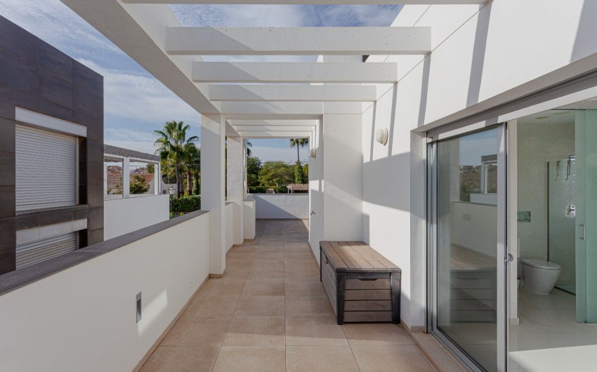 Herverkoop - Villa -
Orihuela Costa - Costa Blanca