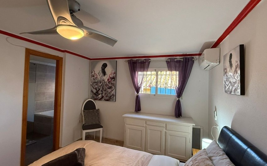 Herverkoop - Villa -
Orihuela Costa - Costa Blanca