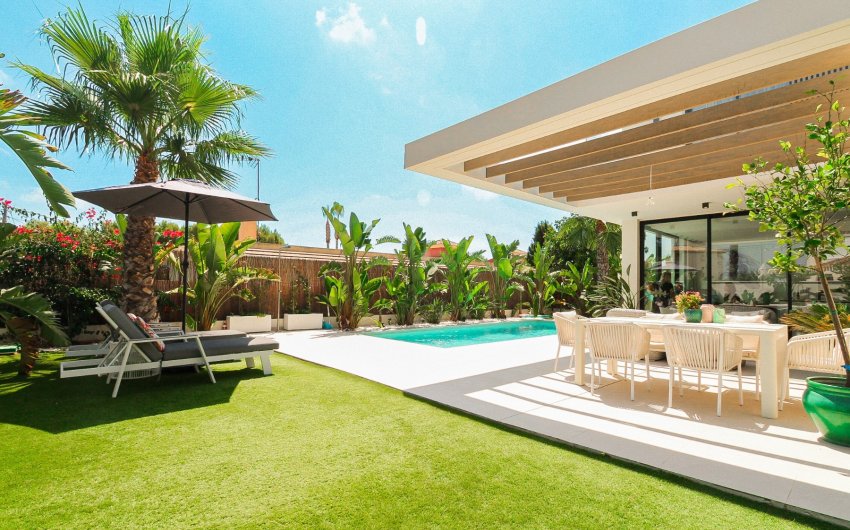Herverkoop - Villa -
Orihuela Costa - Costa Blanca