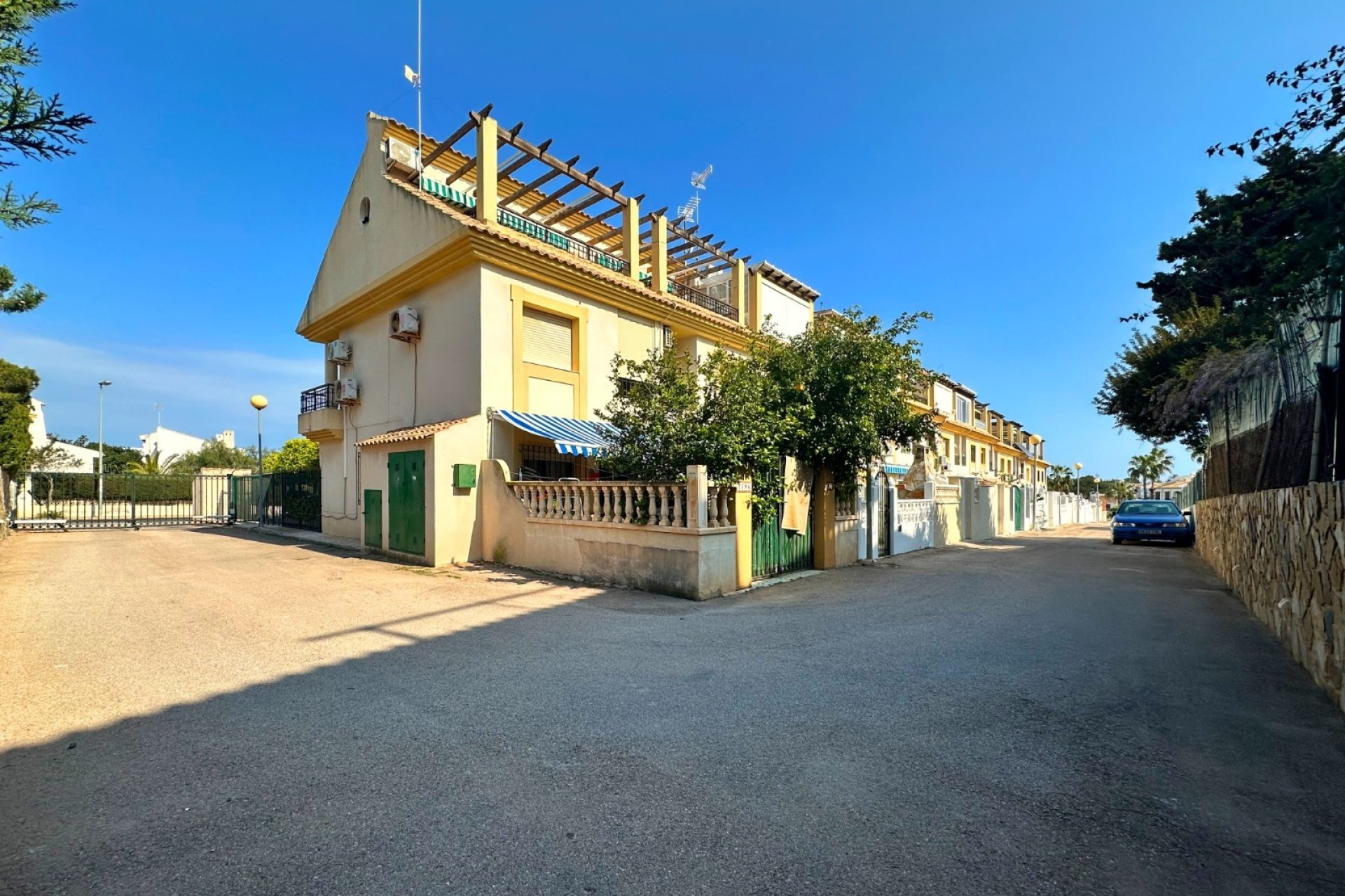 Herverkoop - Villa -
Orihuela Costa - Costa Blanca