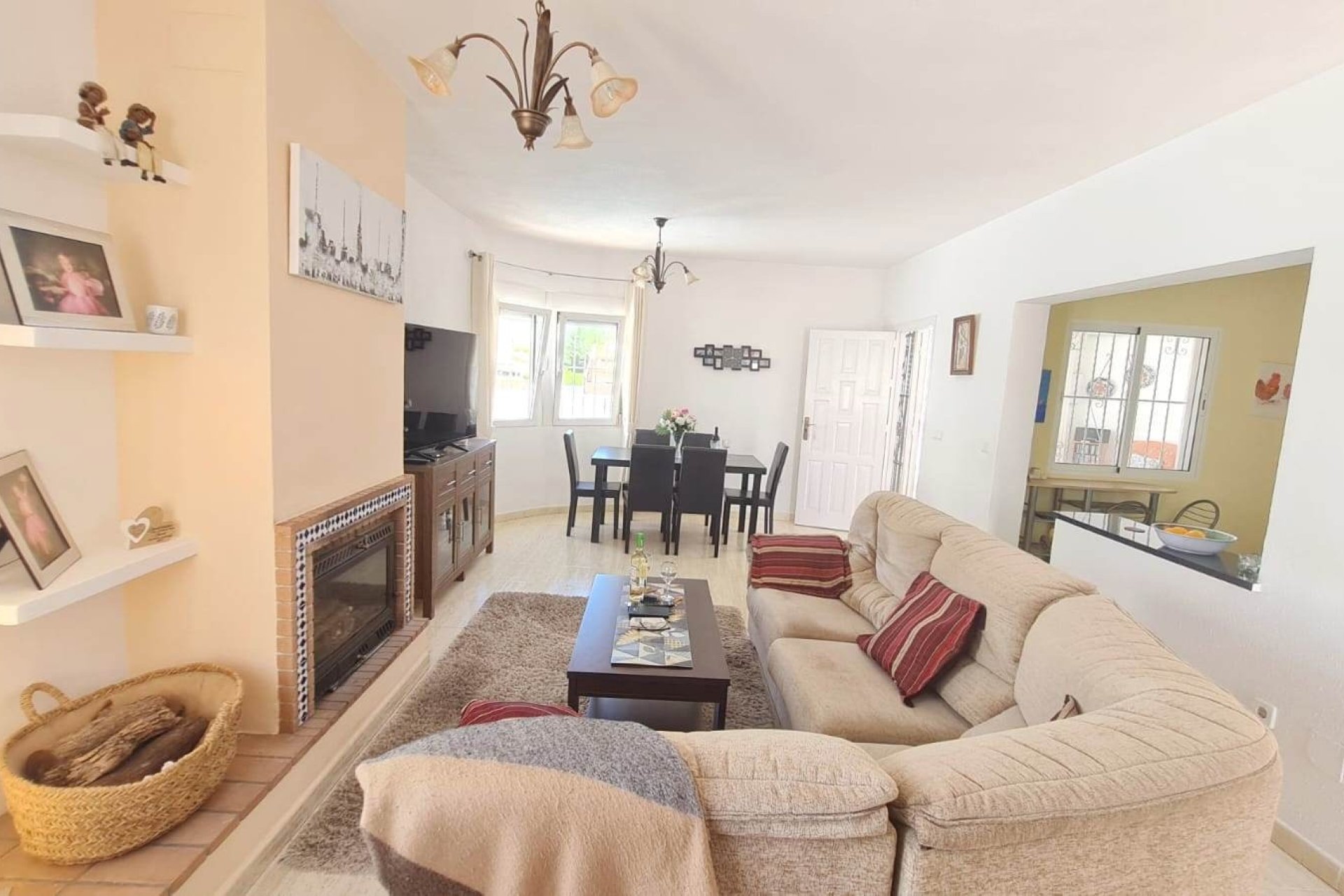 Herverkoop - Villa -
Orihuela Costa - Costa Blanca