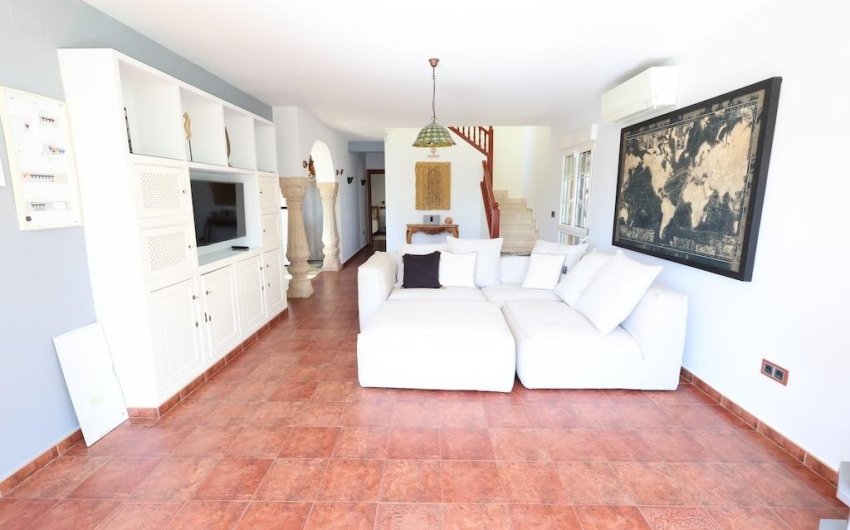 Herverkoop - Villa -
Orihuela Costa - Costa Blanca