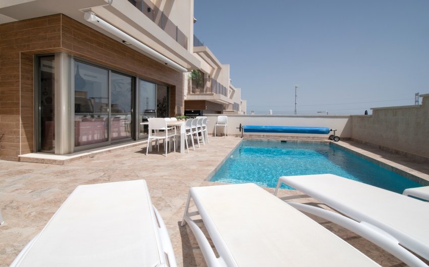 Herverkoop - Villa -
Orihuela Costa - Costa Blanca