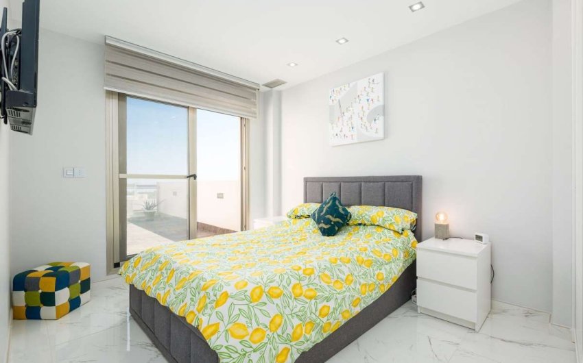 Herverkoop - Villa -
Orihuela Costa - Costa Blanca