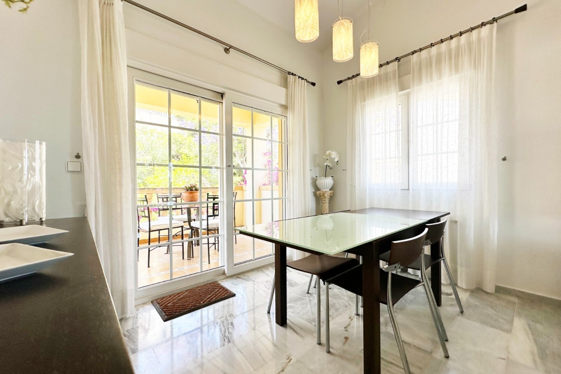Herverkoop - Villa -
Orihuela Costa - Costa Blanca