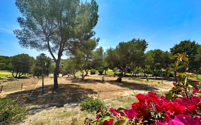 Herverkoop - Villa -
Orihuela Costa - Costa Blanca