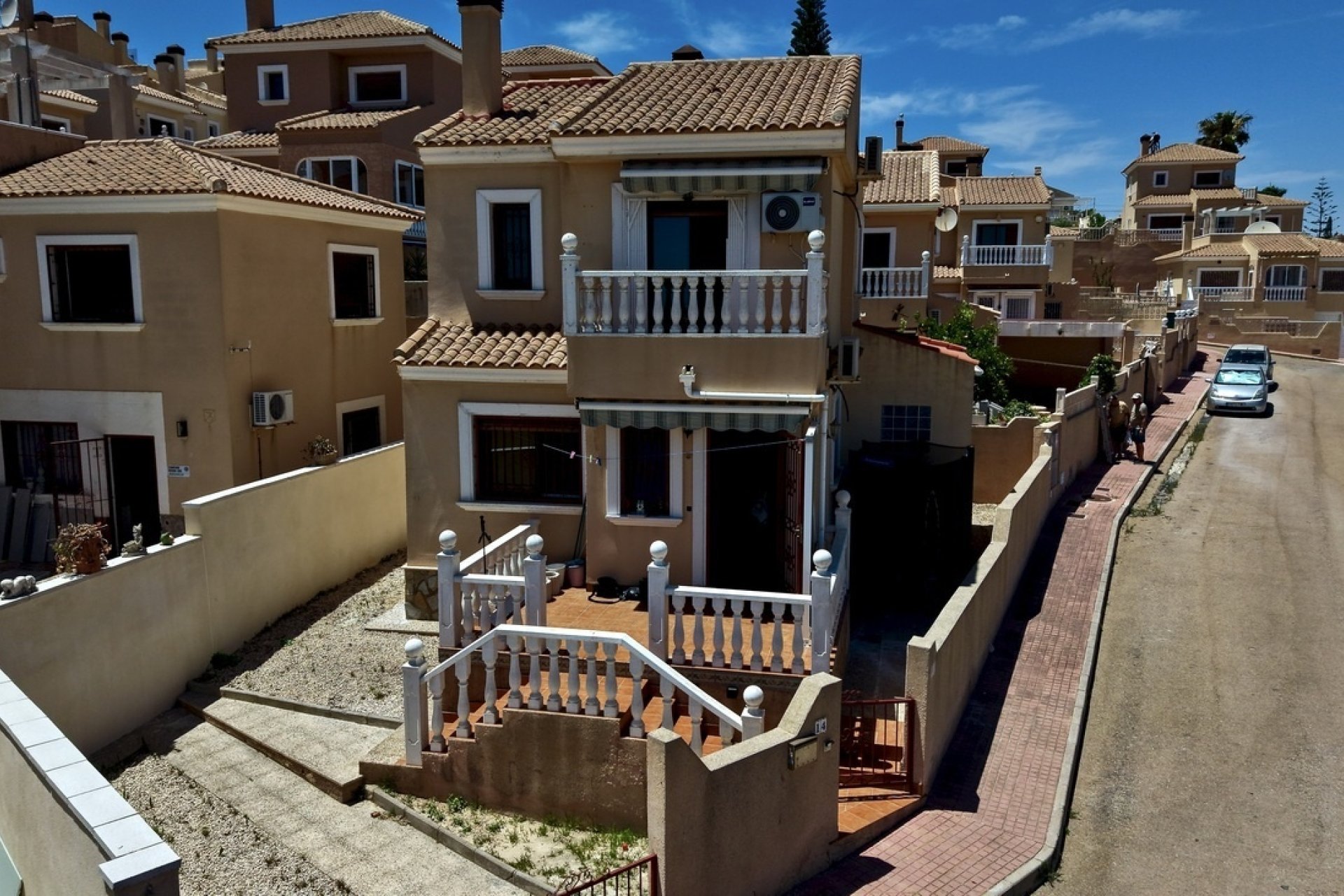 Herverkoop - Villa -
Orihuela Costa - Costa Blanca