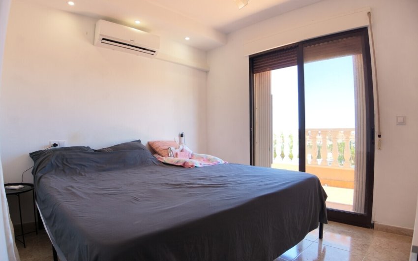 Herverkoop - Villa -
Orihuela Costa - Costa Blanca