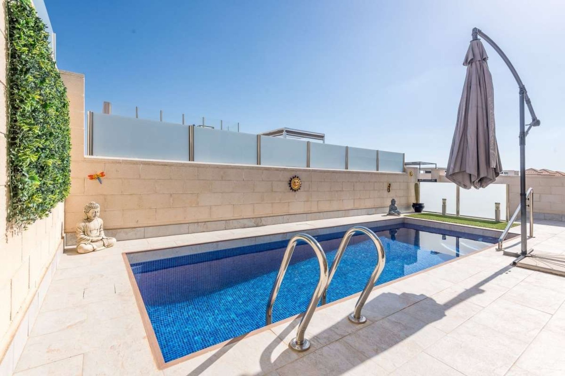 Herverkoop - Villa -
Orihuela Costa - Costa Blanca