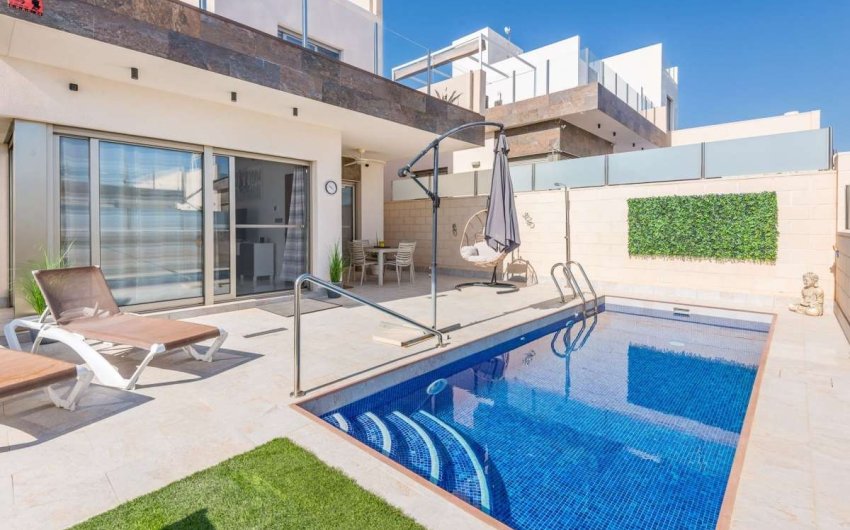 Herverkoop - Villa -
Orihuela Costa - Costa Blanca