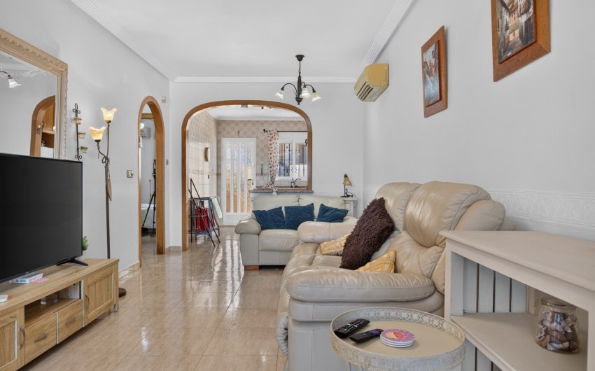 Herverkoop - Villa -
Orihuela Costa - Costa Blanca