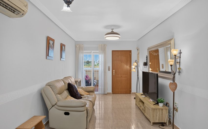 Herverkoop - Villa -
Orihuela Costa - Costa Blanca