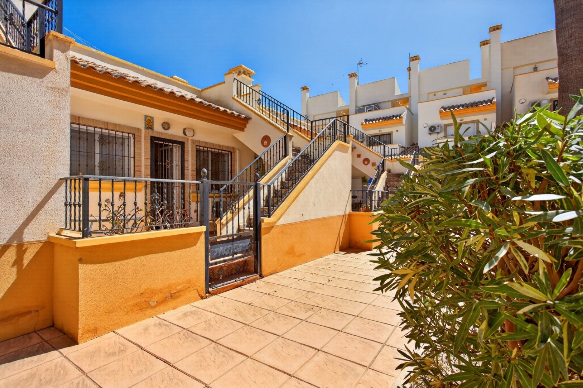 Herverkoop - Villa -
Orihuela Costa - Costa Blanca