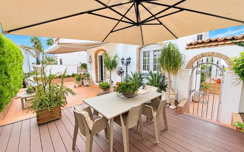Herverkoop - Villa -
Orihuela Costa - Costa Blanca