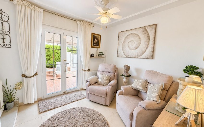 Herverkoop - Villa -
Orihuela Costa - Costa Blanca