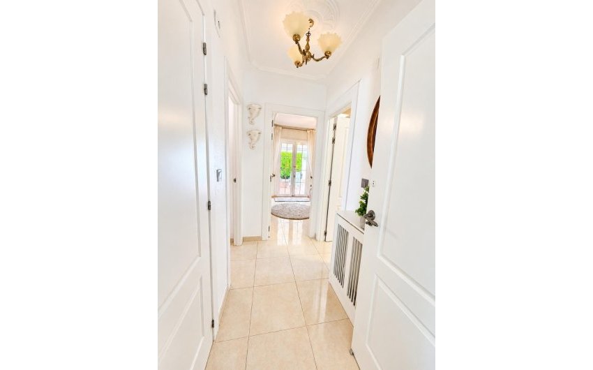 Herverkoop - Villa -
Orihuela Costa - Costa Blanca