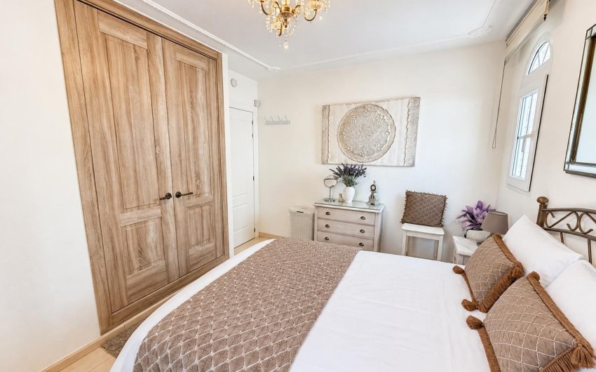 Herverkoop - Villa -
Orihuela Costa - Costa Blanca