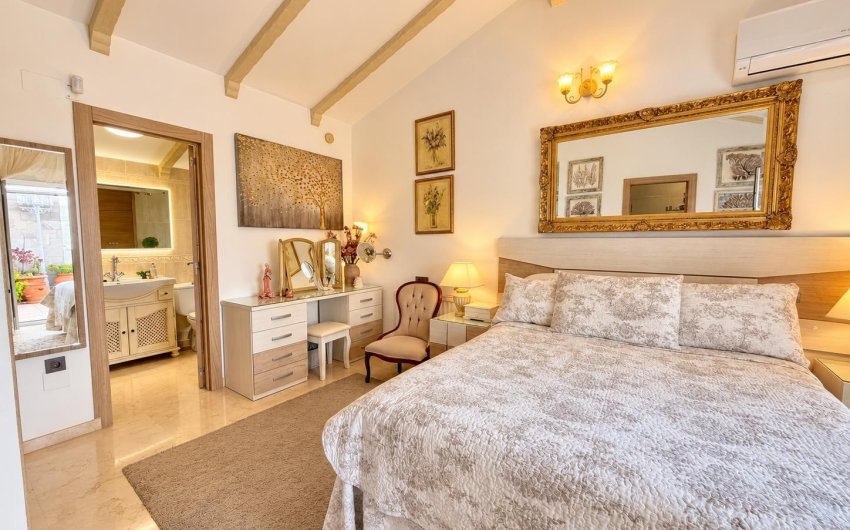 Herverkoop - Villa -
Orihuela Costa - Costa Blanca