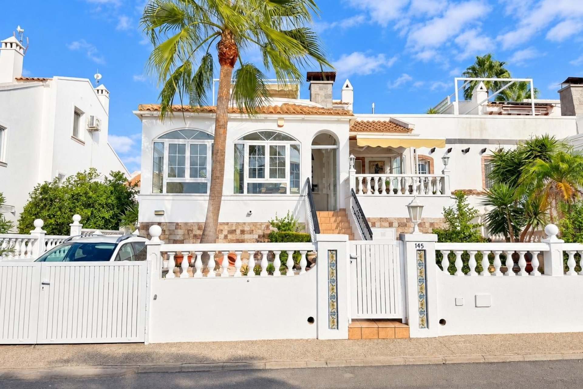 Herverkoop - Villa -
Orihuela Costa - Costa Blanca