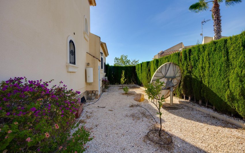 Herverkoop - Villa -
Orihuela Costa - Costa Blanca