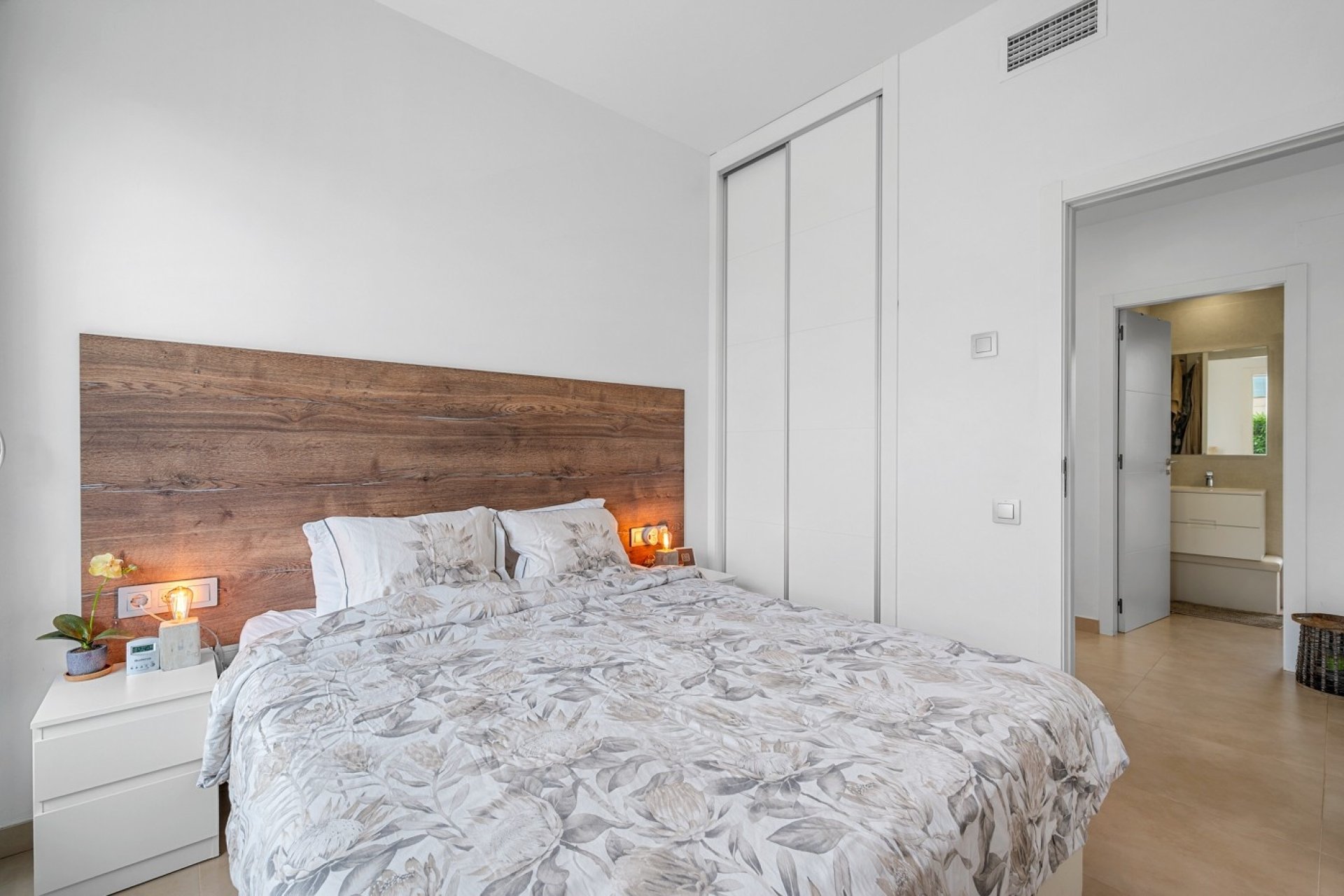 Herverkoop - Villa -
Orihuela Costa - Costa Blanca