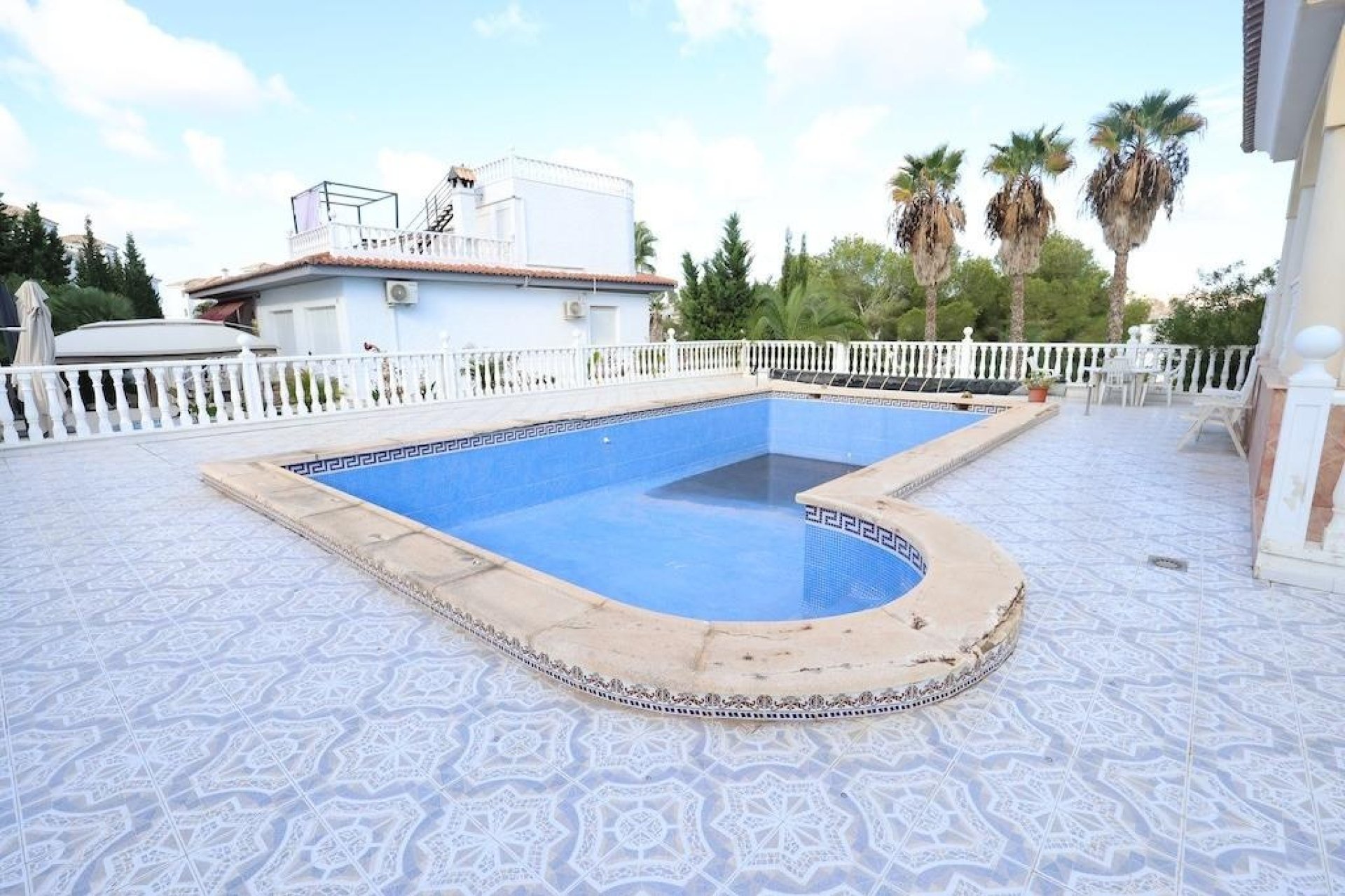 Herverkoop - Villa -
Orihuela Costa - Costa Blanca
