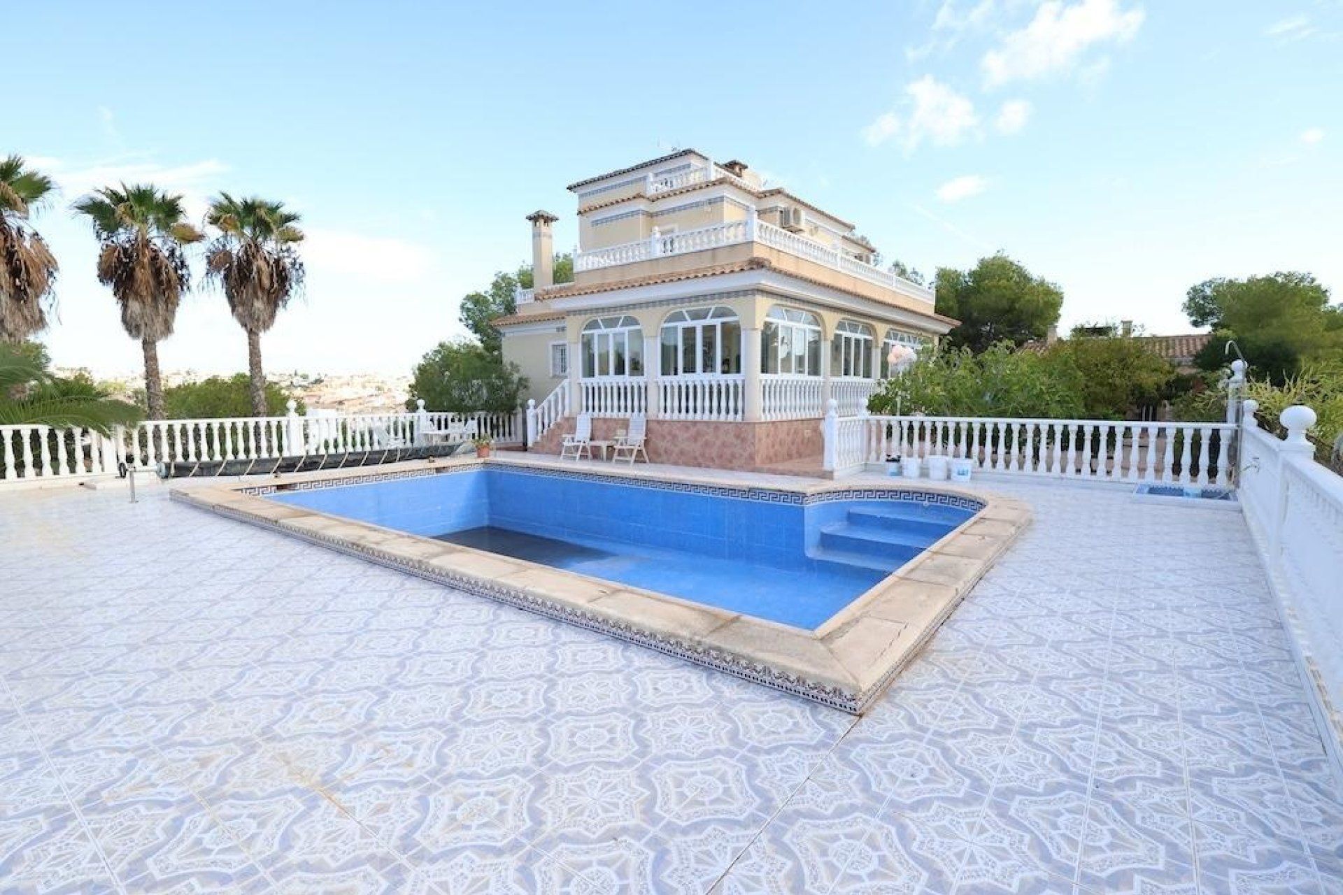 Herverkoop - Villa -
Orihuela Costa - Costa Blanca