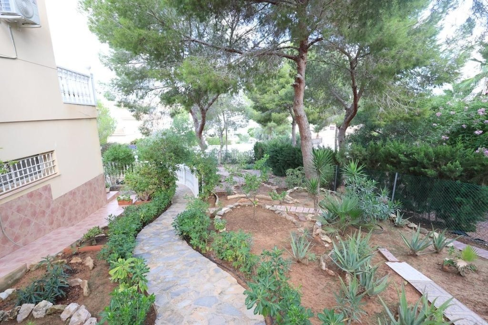 Herverkoop - Villa -
Orihuela Costa - Costa Blanca