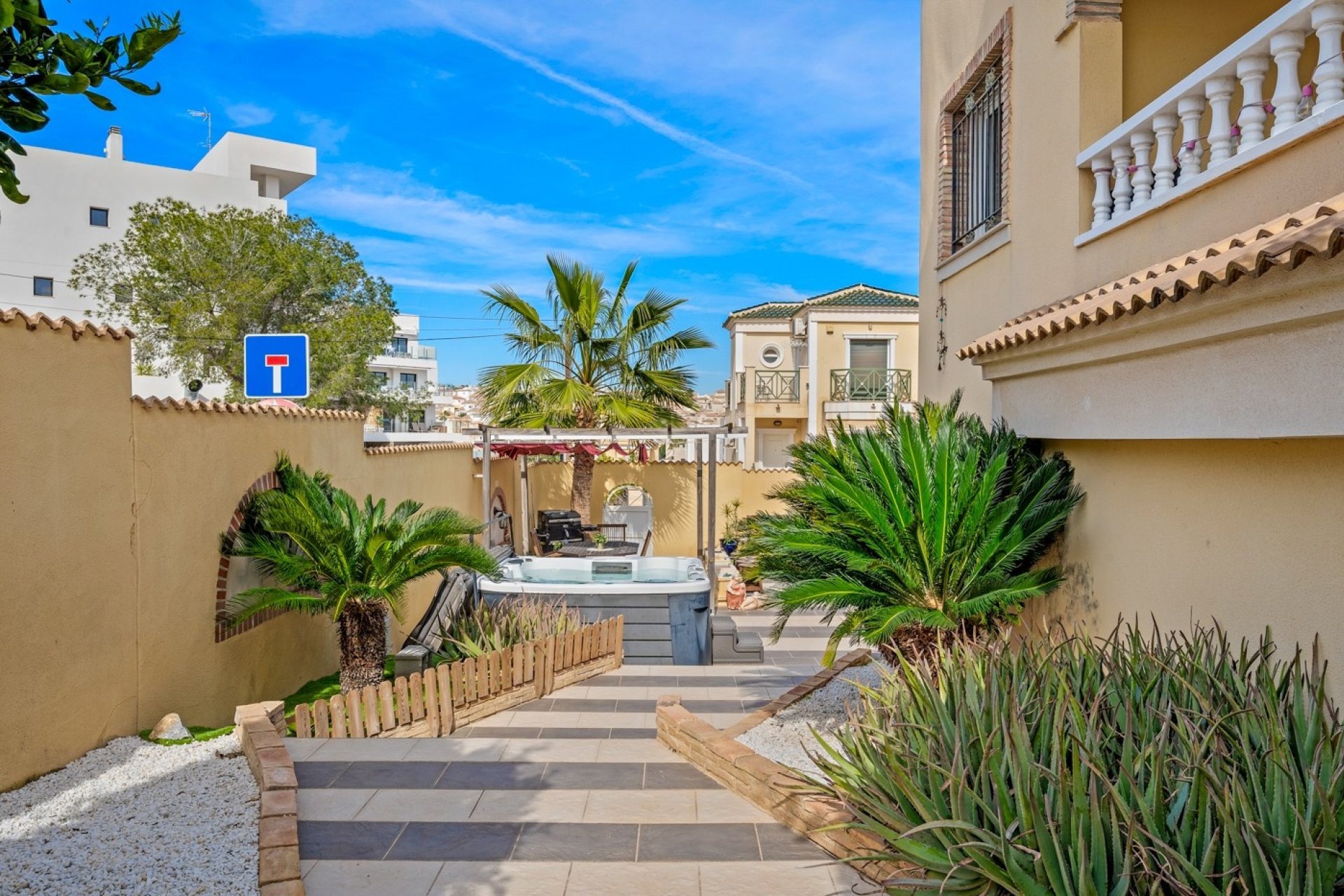 Herverkoop - Villa -
Orihuela Costa - Costa Blanca