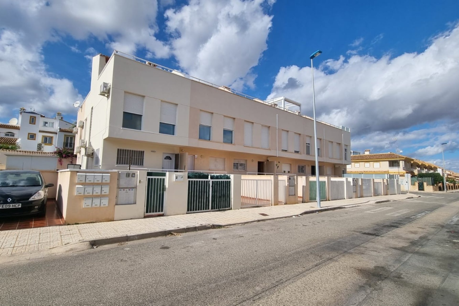 Herverkoop - Villa -
Orihuela Costa - Costa Blanca