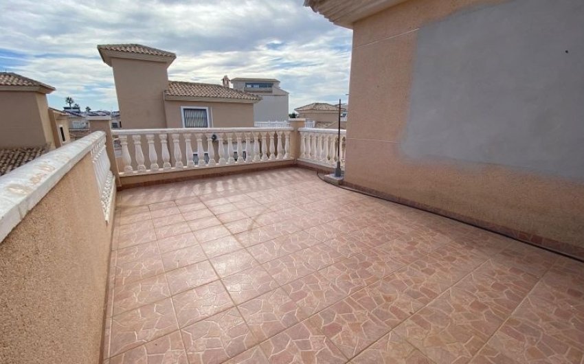 Herverkoop - Villa -
Orihuela Costa - Costa Blanca