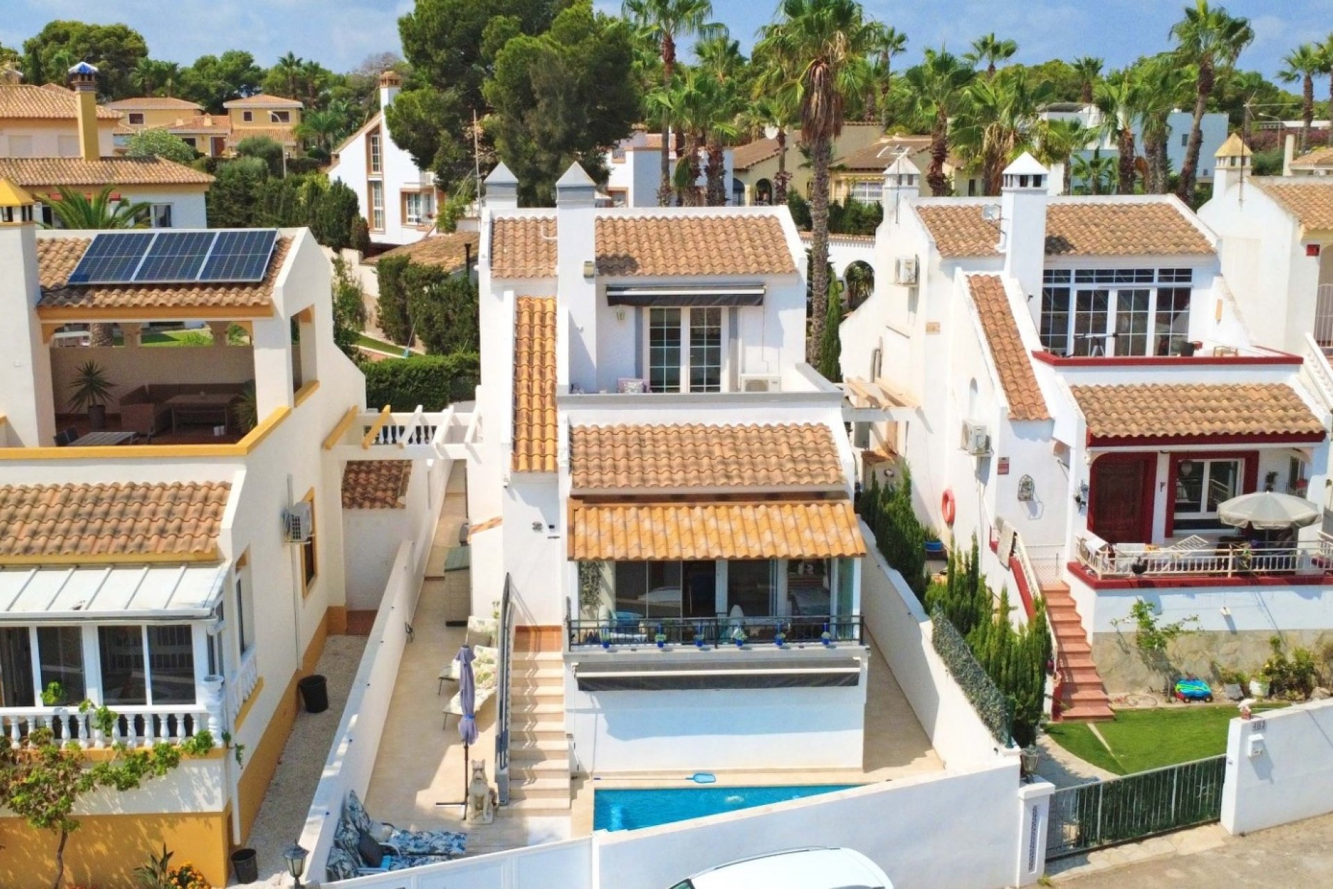 Herverkoop - Villa -
Orihuela Costa - Costa Blanca