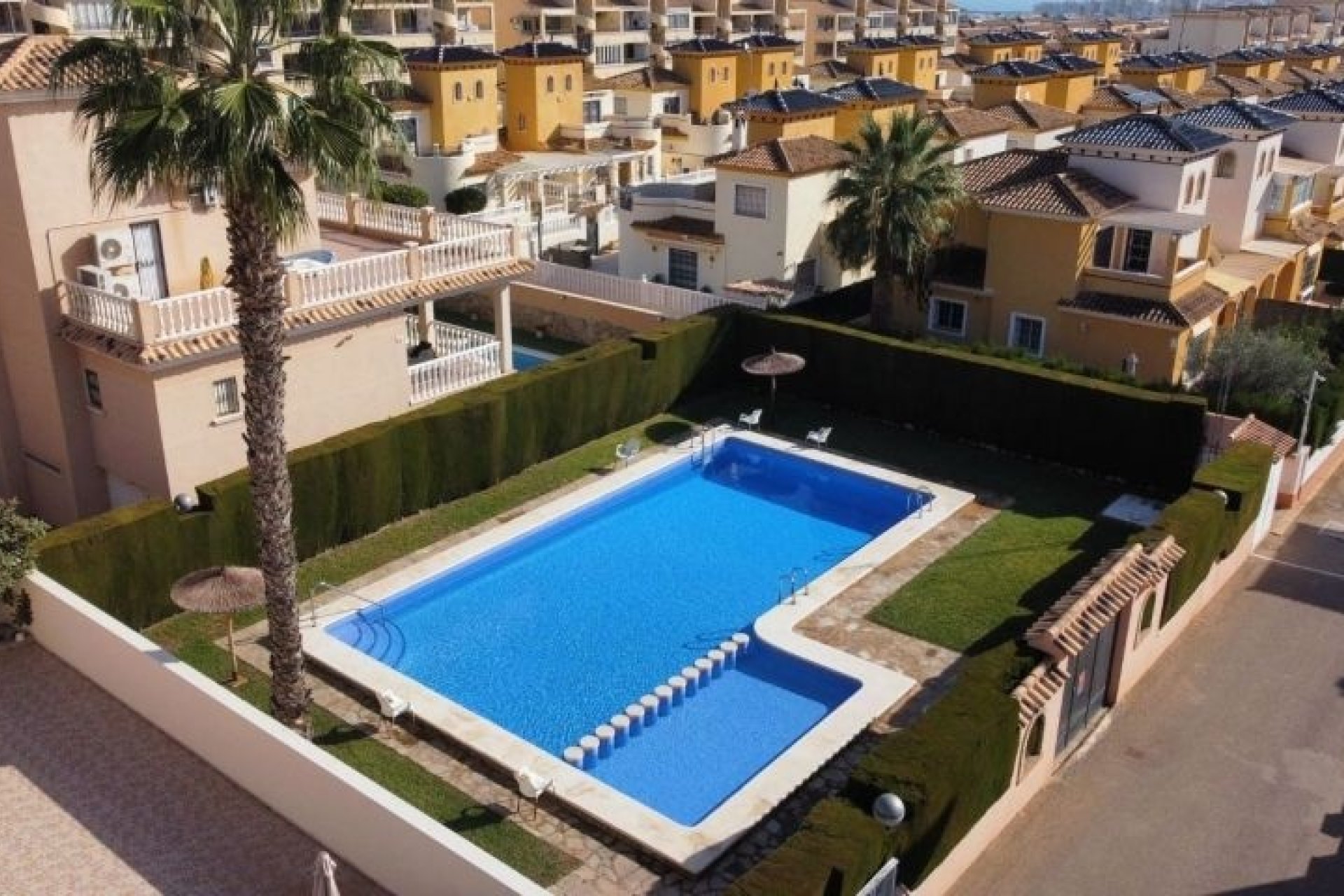 Herverkoop - Villa -
Orihuela Costa - Costa Blanca