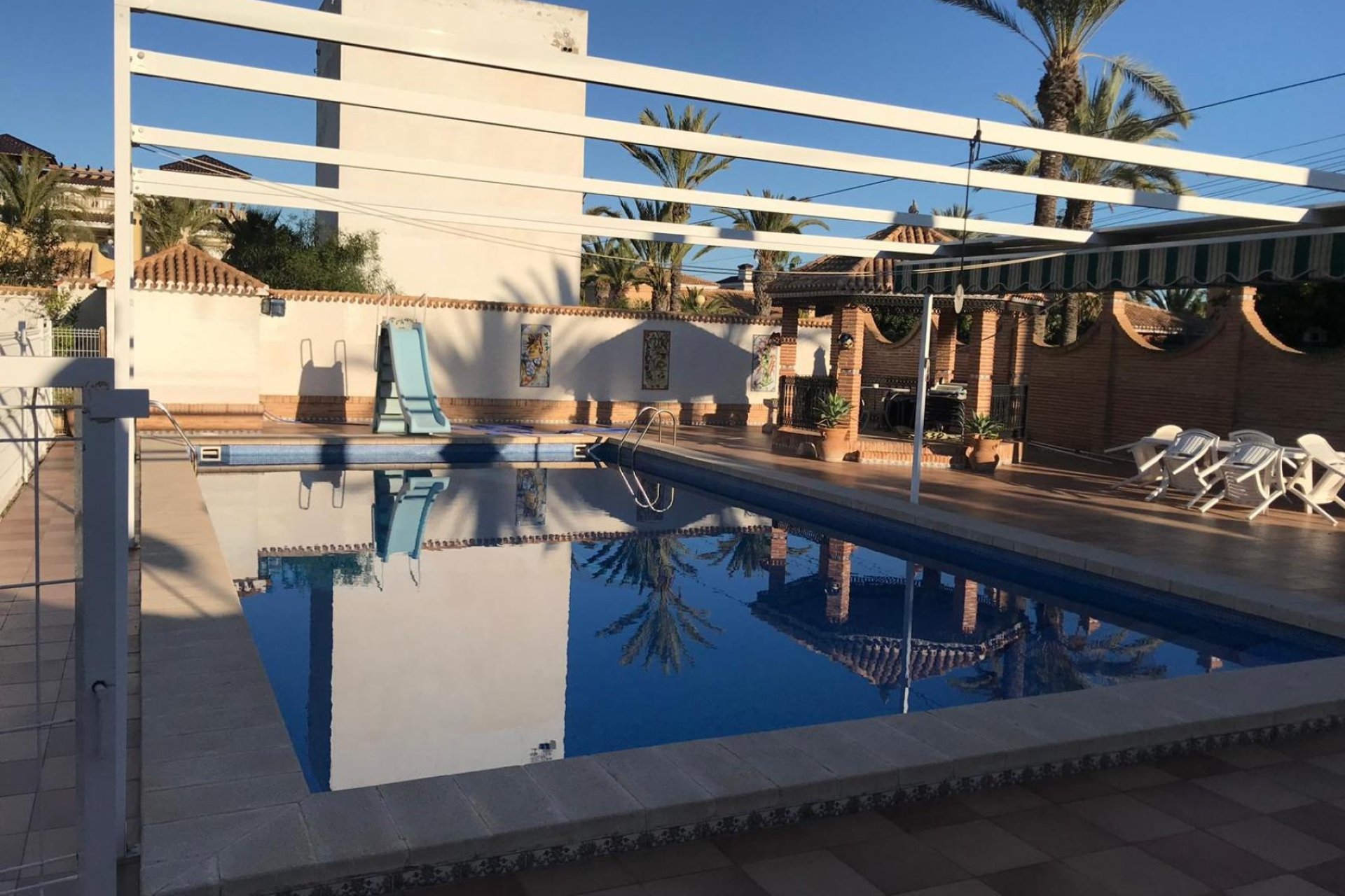 Herverkoop - Villa -
Orihuela Costa - Costa Blanca