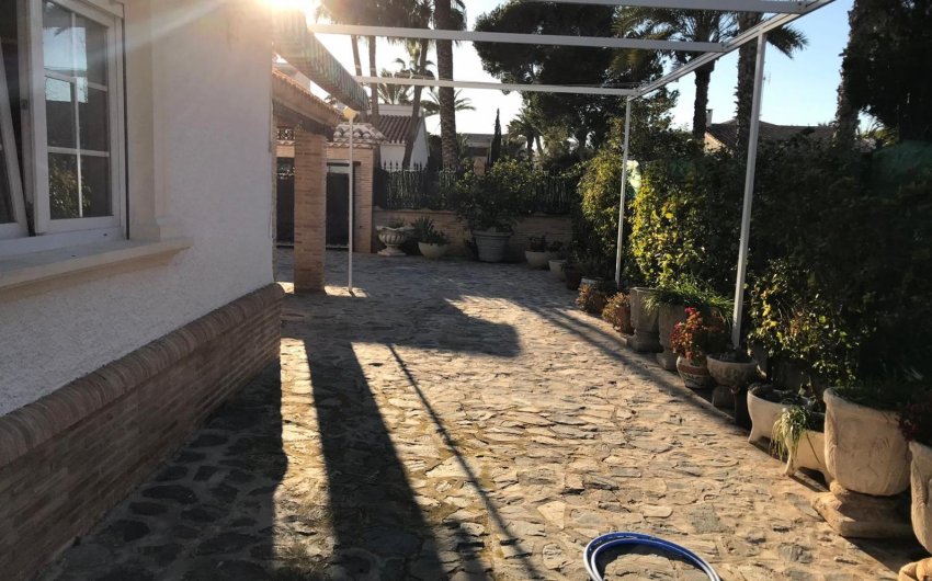 Herverkoop - Villa -
Orihuela Costa - Costa Blanca