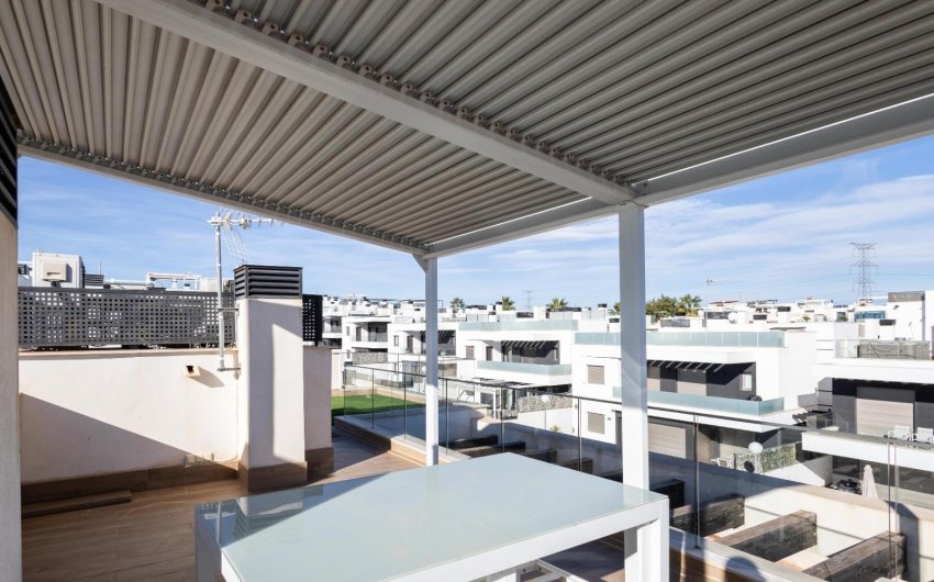 Herverkoop - Villa -
Orihuela Costa - Costa Blanca