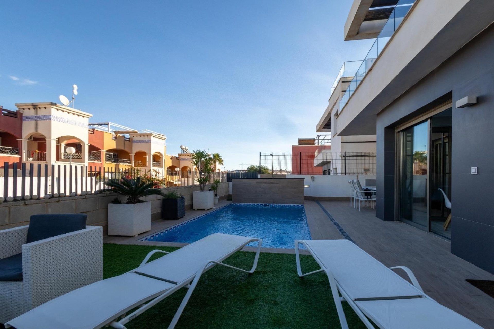 Herverkoop - Villa -
Orihuela Costa - Costa Blanca
