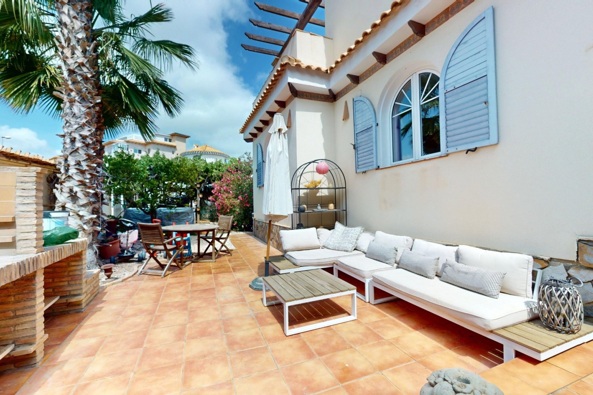 Herverkoop - Villa -
Orihuela Costa - Costa Blanca