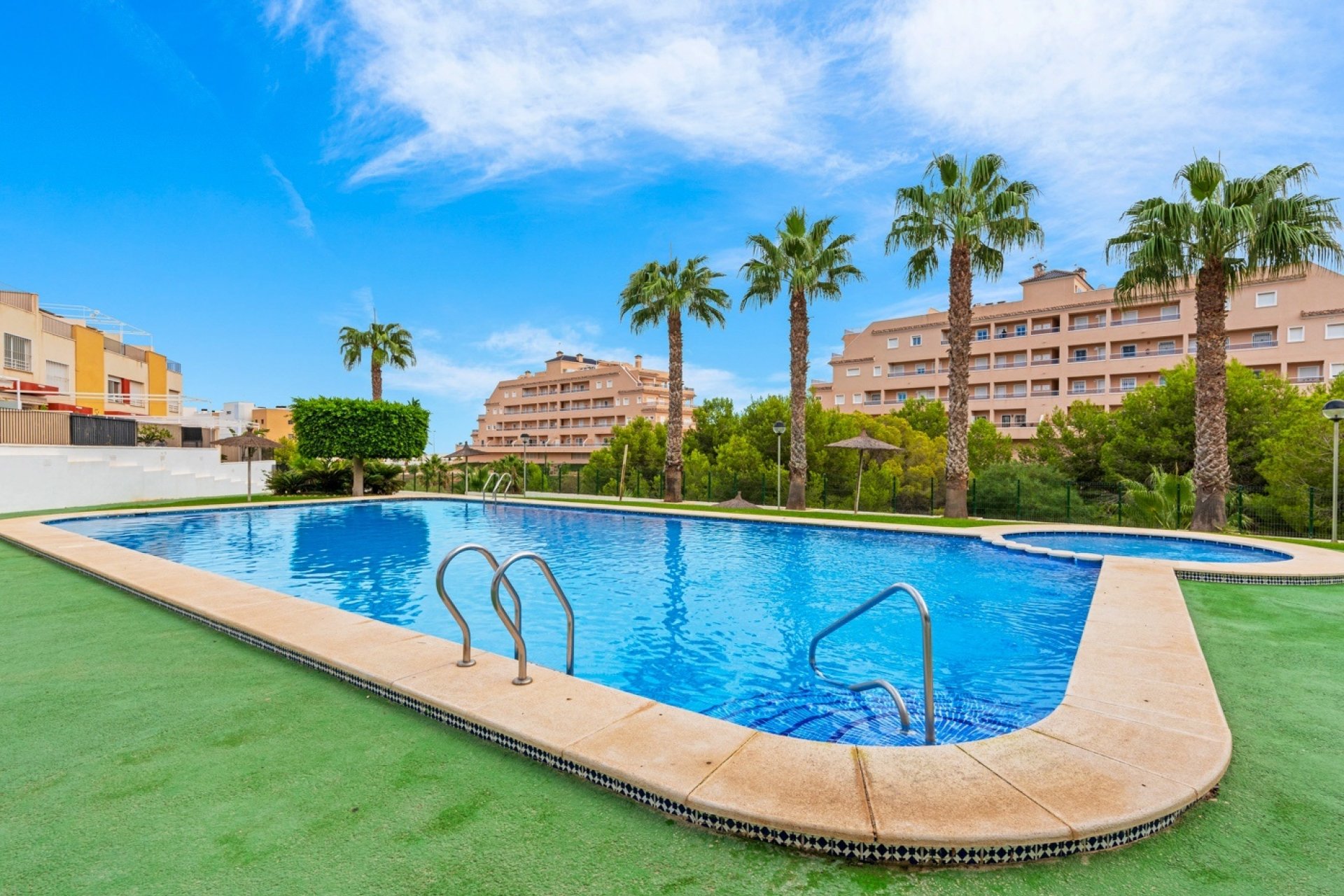 Herverkoop - Villa -
Orihuela Costa - Costa Blanca