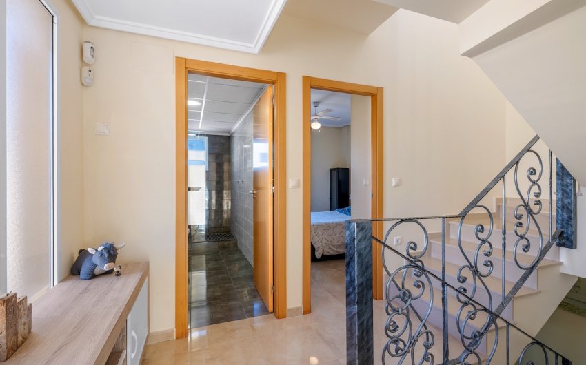 Herverkoop - Villa -
Orihuela Costa - Costa Blanca