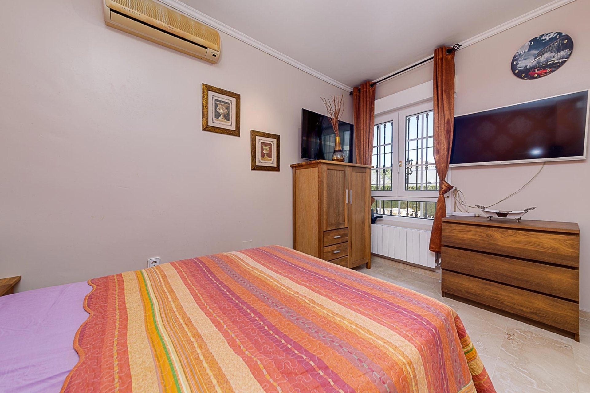 Herverkoop - Villa -
Orihuela Costa - Costa Blanca