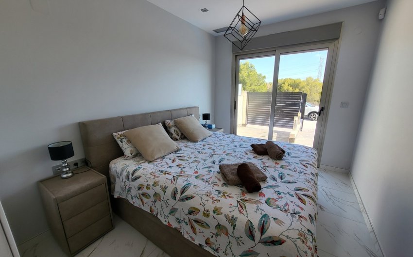 Herverkoop - Villa -
Orihuela Costa - Costa Blanca