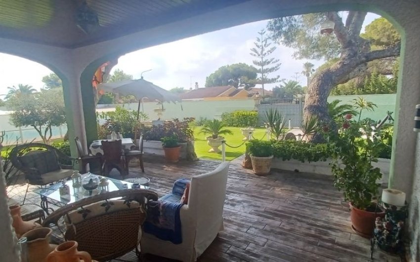 Herverkoop - Villa -
Orihuela Costa - Costa Blanca