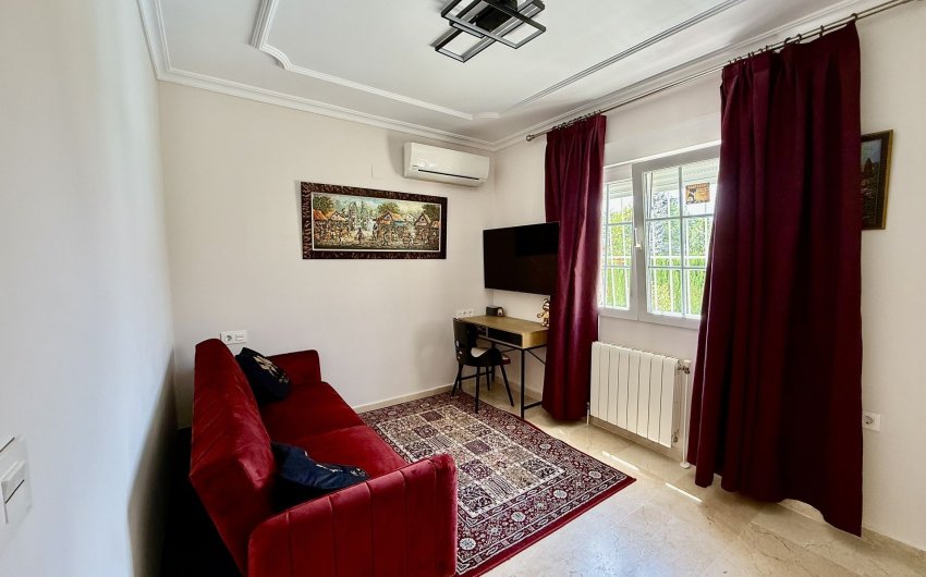 Herverkoop - Villa -
Orihuela Costa - Costa Blanca