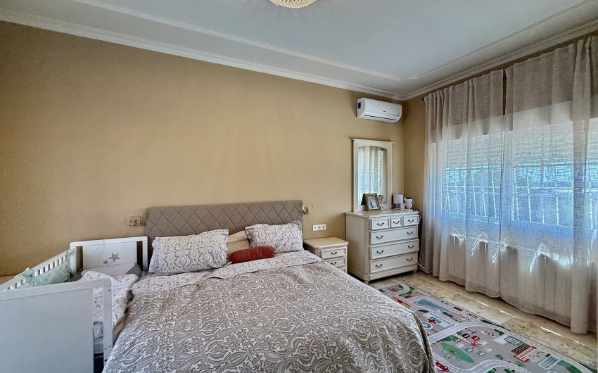 Herverkoop - Villa -
Orihuela Costa - Costa Blanca