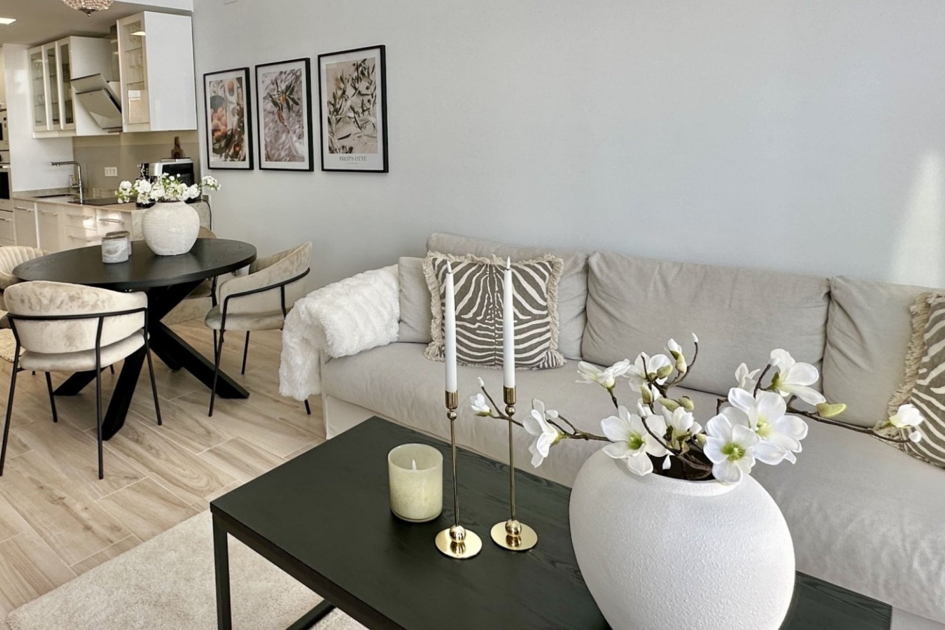 Herverkoop - Villa -
Orihuela Costa - Costa Blanca