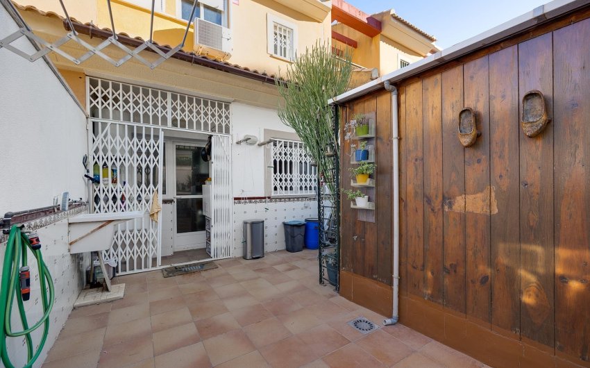 Herverkoop - Villa -
Orihuela Costa - Costa Blanca